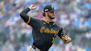 Pittsburgh Pirates v Chicago Cubs
