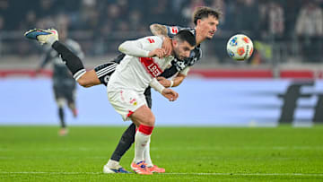 Robin Koch im Einsatz gegen Deniz Undav