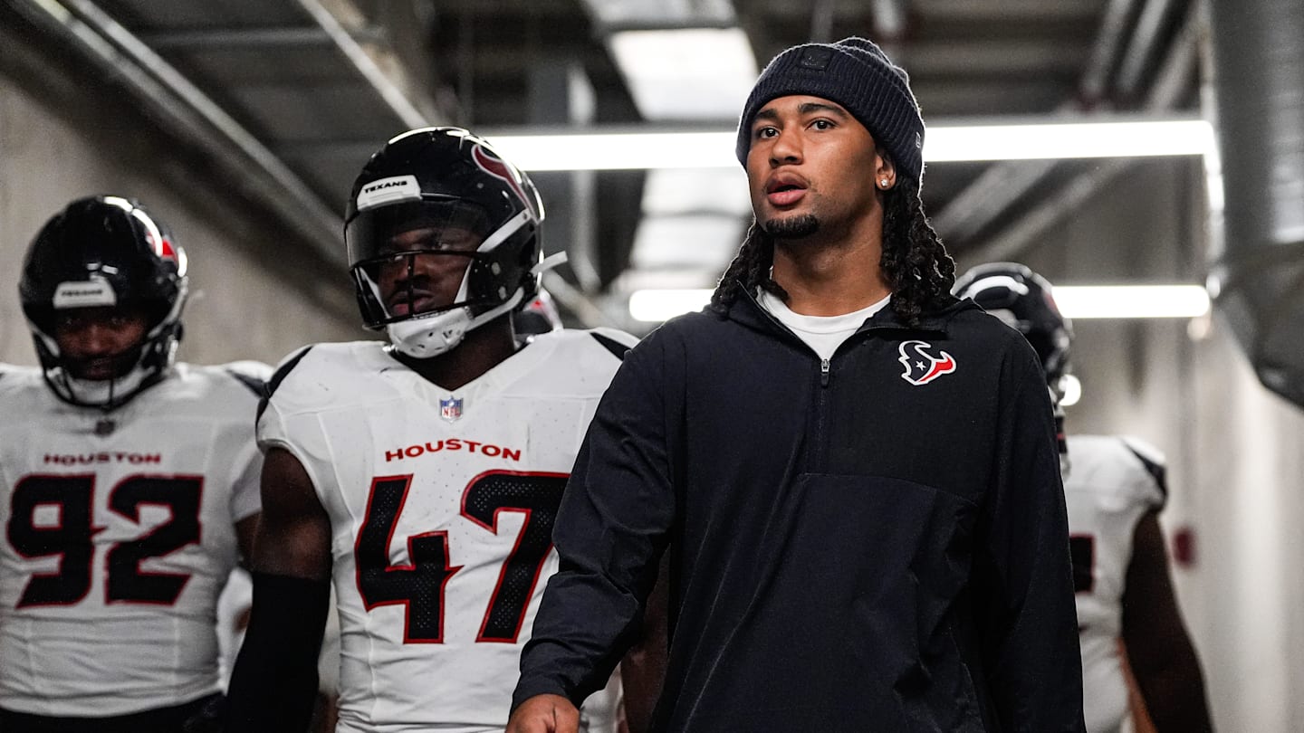 NFL Exec Issues Blunt Prediction on Texans’ Season