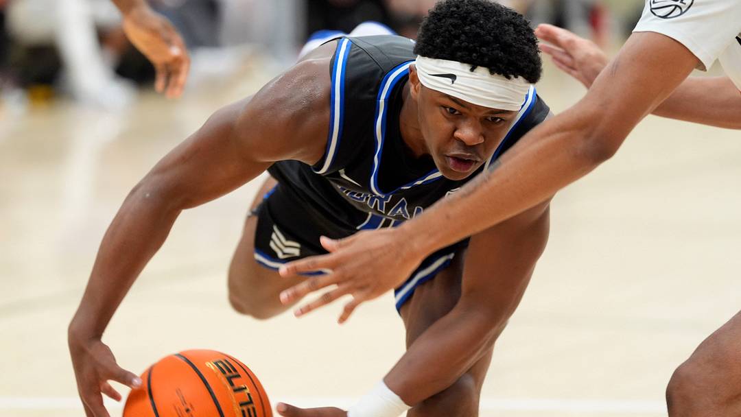 Team Durant Jamaal McKnight Jr. (0) moves past defenders during the fourth day of the 2026 Nike EYBL Peach Jam at Riverview Park Activities Center in North Augusta, S.C., on Friday, July 17, 2026. Team Durant defeated Arizona Unity 70-49.