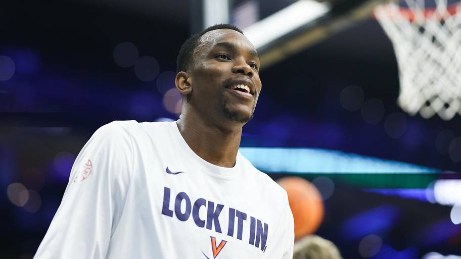 Virginia center Ugonna Onyenso 