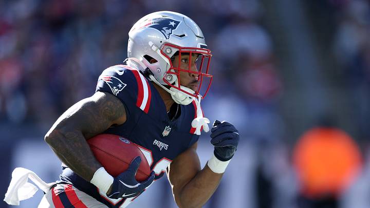 Cleveland Browns v New England Patriots