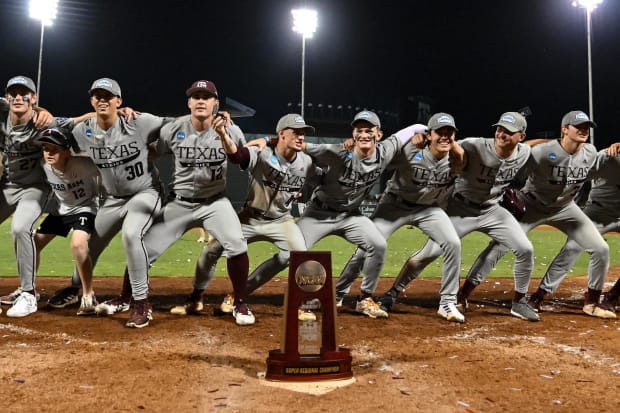 Texas A&M celebrates after sweeping Oregon in the Bryan-College Station Super Regional series at Olsen Field, Blue Bell Park.