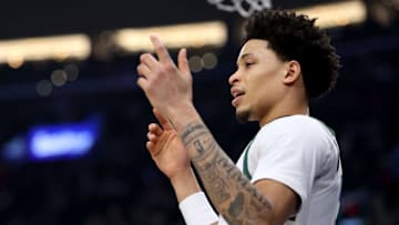 Milwaukee Bucks v Los Angeles Clippers