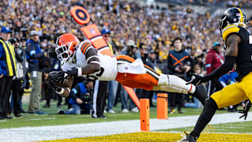 Cleveland Browns v Pittsburgh Steelers