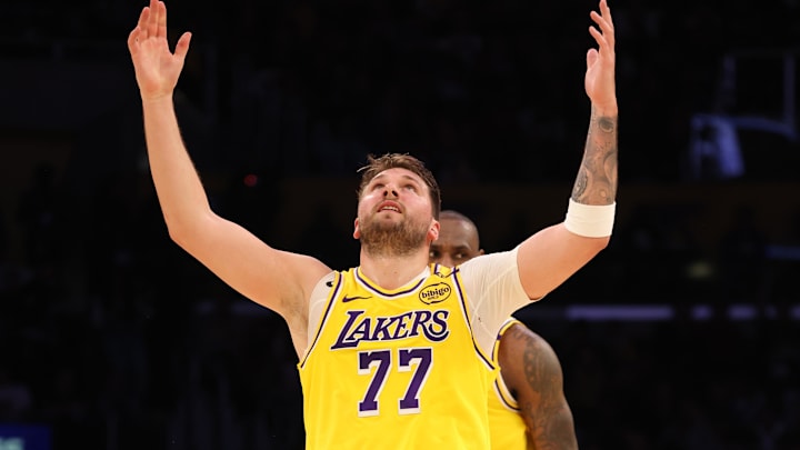 Lakers under 'immense pressure' to sign Luka Doncic after Mavericks trade