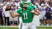 North Dakota Fighting Hawks quarterback Jerry Kaminski (11)