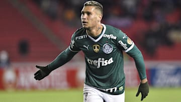 Contratado após ser artilheiro no Botafogo, Rafael Navarro ainda não deslanchou no Palmeiras
