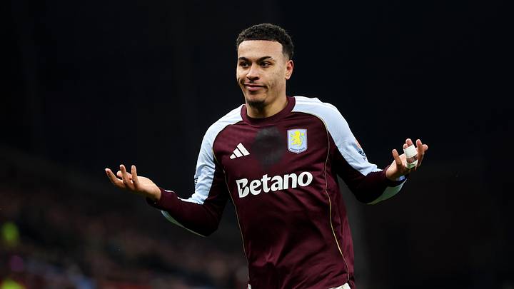 Aston Villa v Manchester United - Premier League