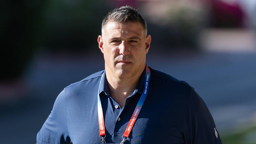 New England Patriots head coach Mike Vrabel.