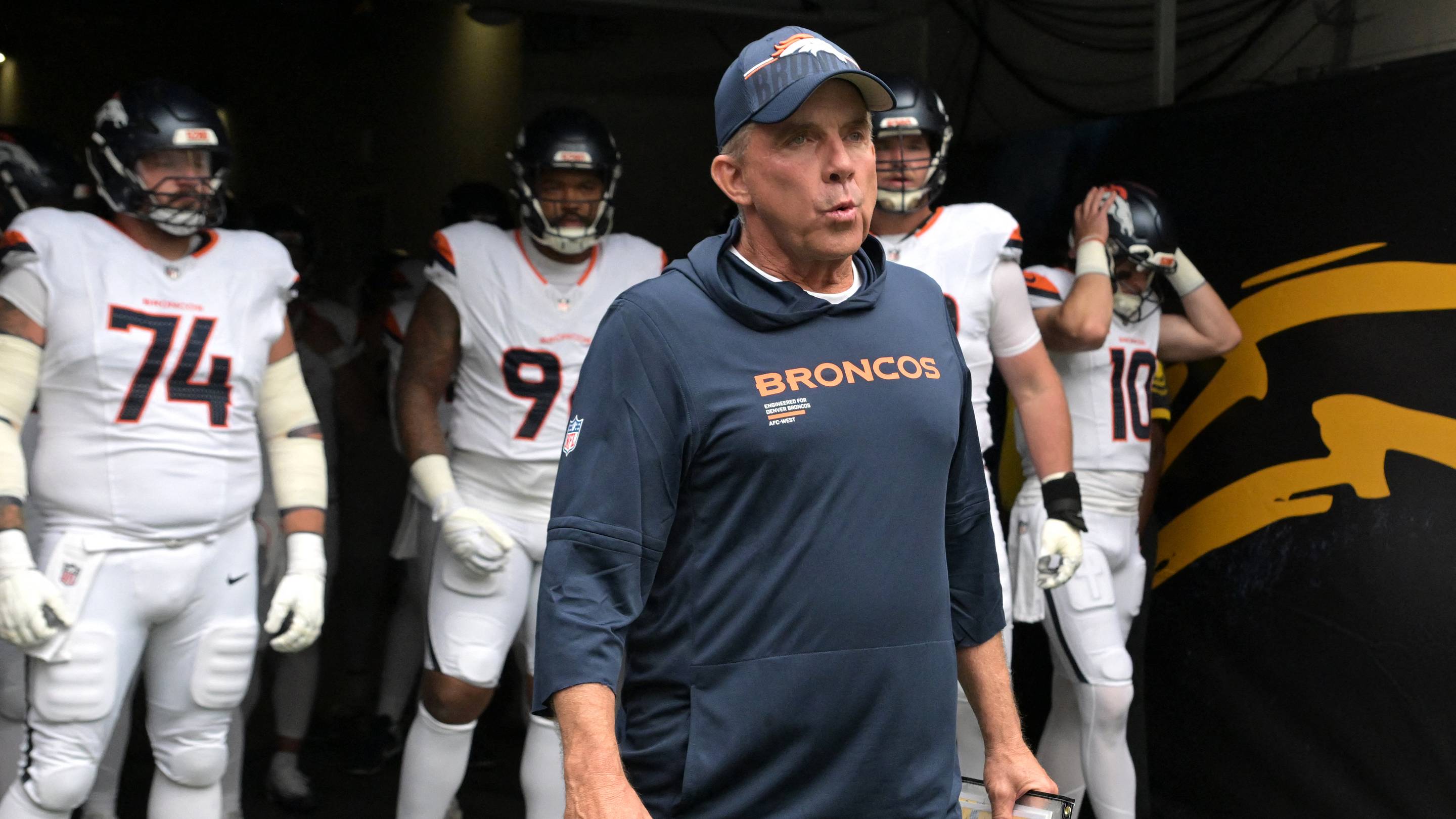Mile High Roundtable Delivers Predictions & Picks for Broncos-Chargers