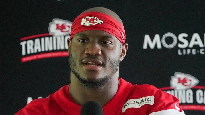 Kansas City Chiefs running back Kenneth Walker (9)