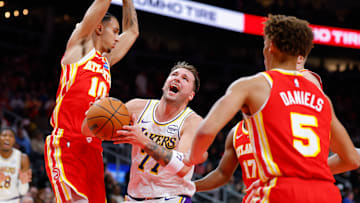 Los Angeles Lakers v Atlanta Hawks