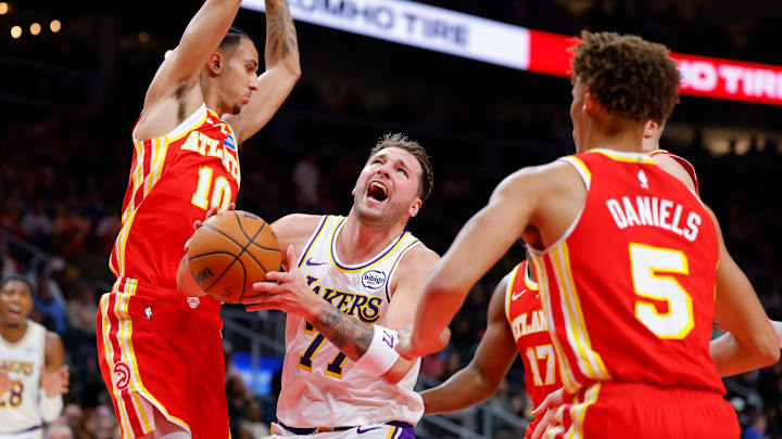 Los Angeles Lakers v Atlanta Hawks