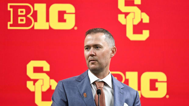 USC Trojans head coach Lincoln Riley