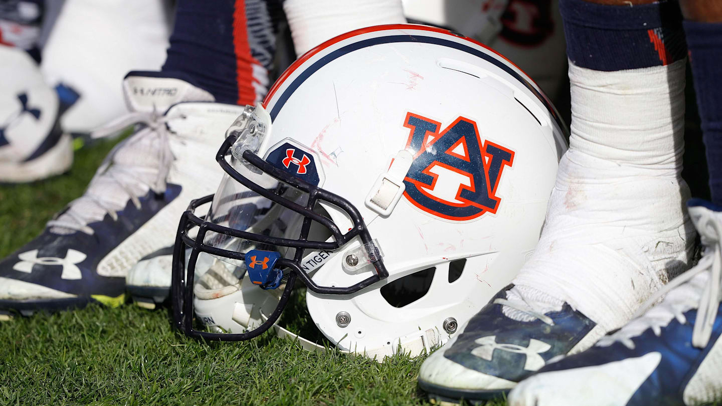 Auburn LB Barber, Passenger Arrested for Drug Trafficking