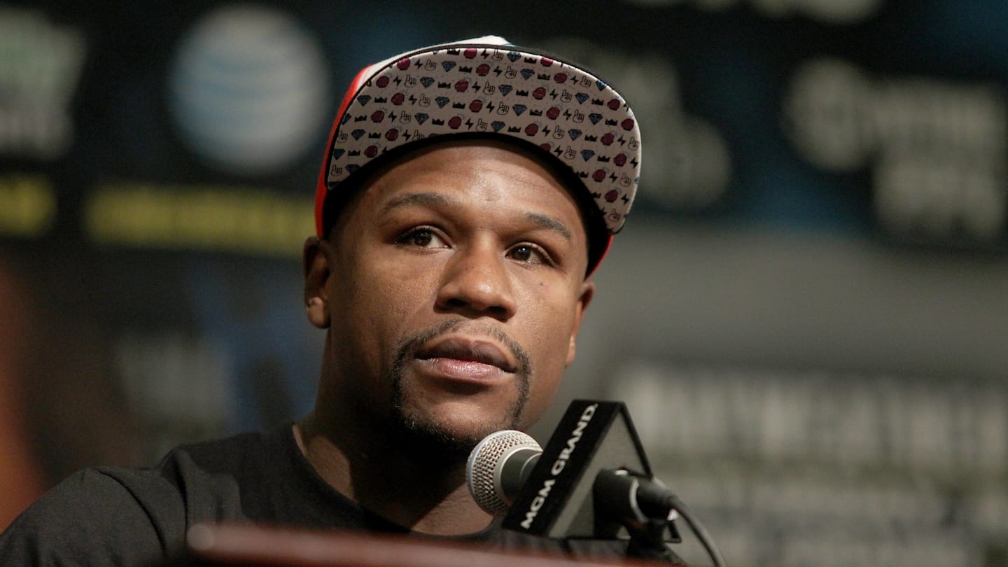 Eddie Hearn Thinks Current World Champion As Good As Floyd Mayweather And Sugar Ray Leonard