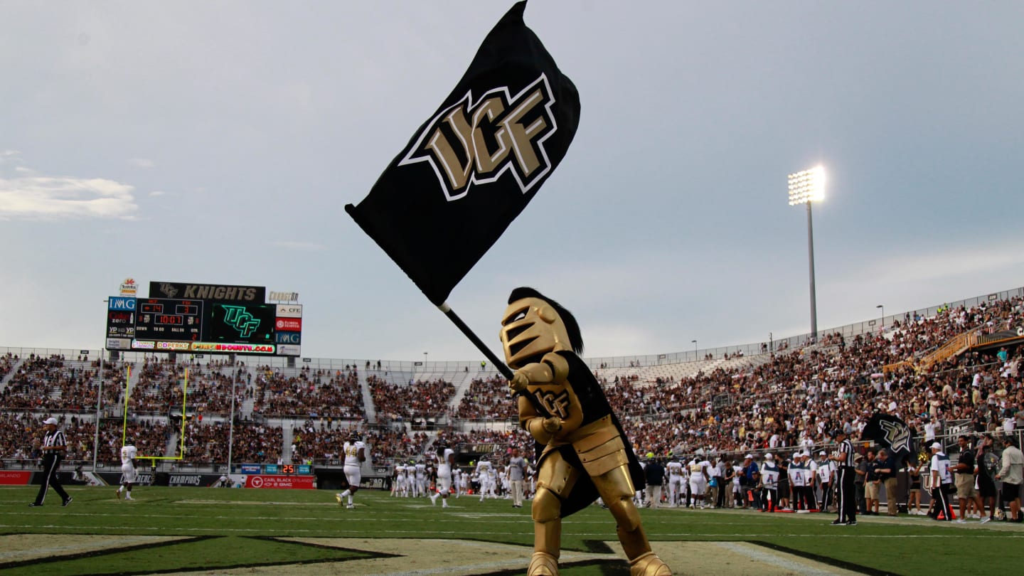 すべての UCF ファンはナイトロが最高のマスコットであることを知っていますが、彼はビッグ 12 の中でどのようにランク付けされているのでしょうか?