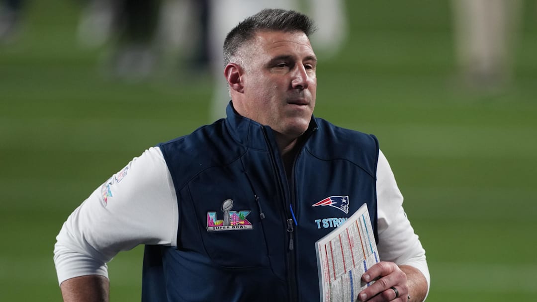 Feb 8, 2026; Santa Clara, CA, USA; New England Patriots head coach Mike Vrabel runs on the field after the game against the Seattle Seahawks in Super Bowl LX at Levi's Stadium. Mandatory Credit: Darren Yamashita-Imagn Images