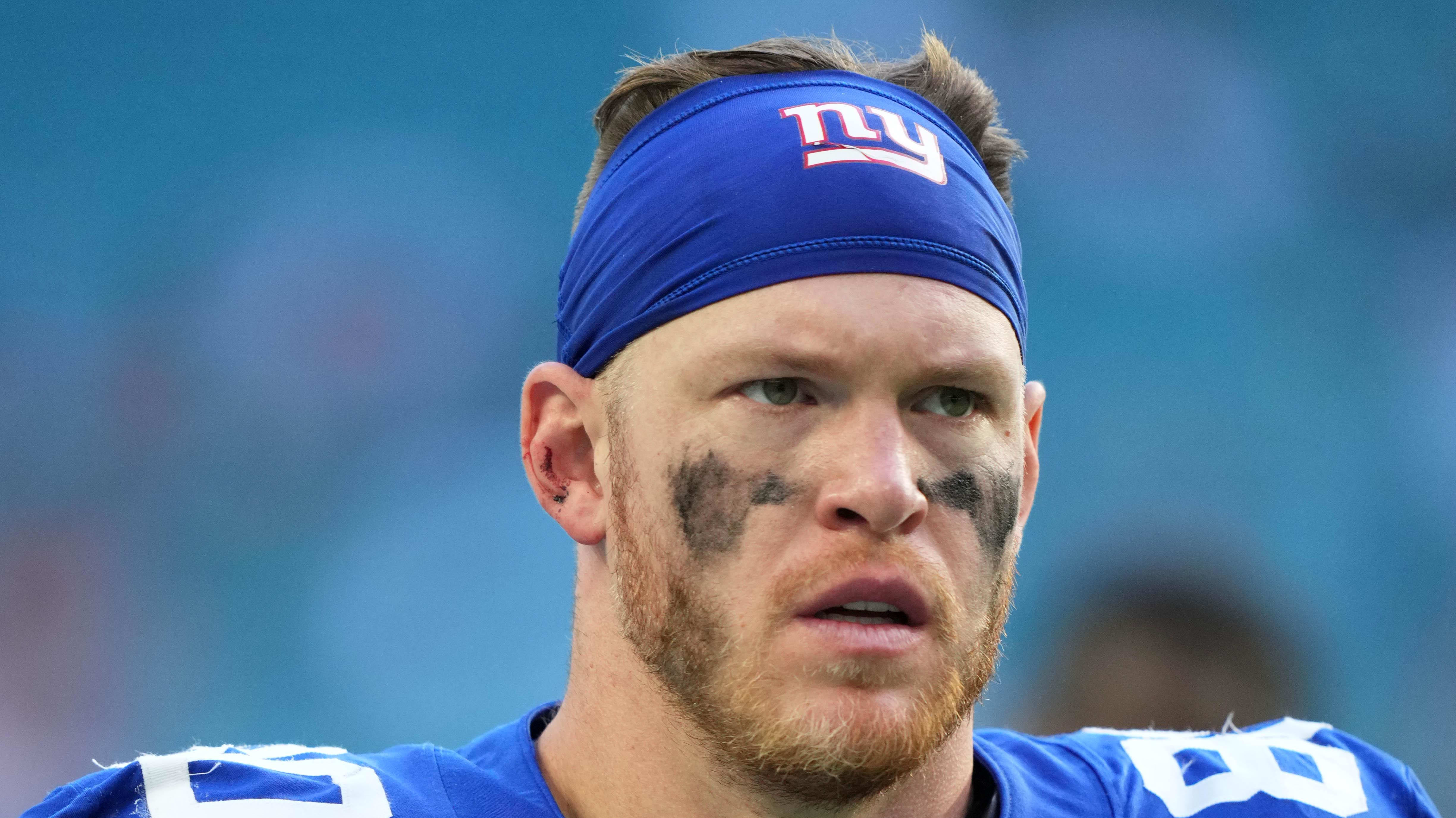 Dec 5, 2021; Miami Gardens, Florida, USA; New York Giants tight end Kyle Rudolph (80) .