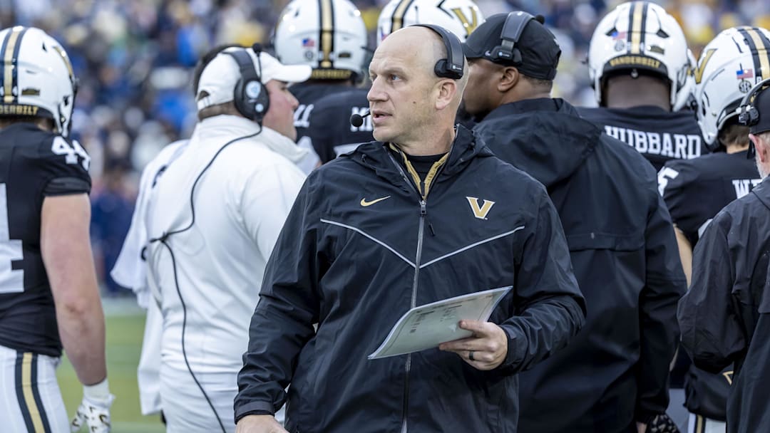 Dec 27, 2024; Birmingham, AL, USA; Vanderbilt Commodores head coach Clark Lea looks on during a timeout during the first half of the 2024 Birmingham Bowl at Protective Stadium. Mandatory Credit: Vasha Hunt-Imagn Images Dec 27, 2024; Birmingham, AL, USA; Vanderbilt Commodores head coach Clark Lea looks on during a timeout during the first half of the 2024 Birmingham Bowl at Protective Stadium. Mandatory Credit: Vasha Hunt-Imagn Images