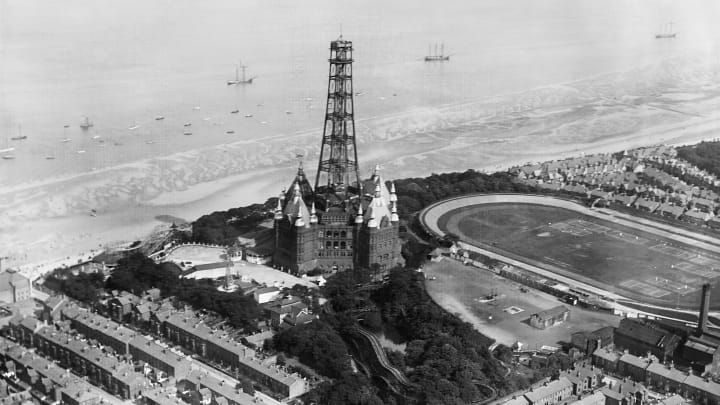 New Brighton Tower FC attempted to take on the powerhouses of English football at the turn of the 20th century