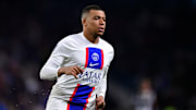 Kylian Mbappe sous la tunique du PSG.