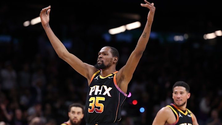 Cleveland Cavaliers v Phoenix Suns