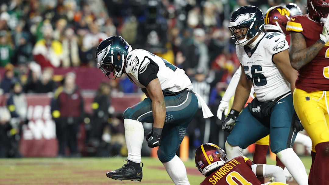 Saquon Barkley led the Eagles to their second straight NFC East title Saturday.