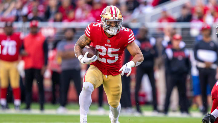 November 27, 2022; Santa Clara, California, USA; San Francisco 49ers running back Elijah Mitchell (25) during the second quarter against the New Orleans Saints at Levi's Stadium. Mandatory Credit: Kyle Terada-USA TODAY Sports