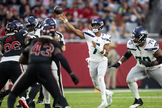  Seattle Seahawks quarterback Geno Smith (7) against the Arizona Cardinals