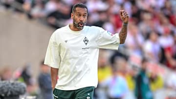 Daniel Thioune beim Auswärts-Remis in Stuttgart