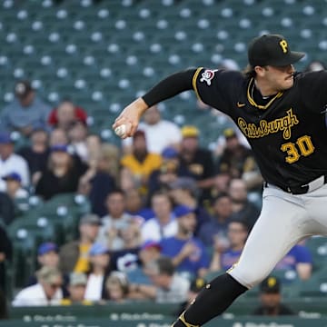 Pittsburgh Pirates pitcher Paul Skenes (30) throws the ball against the Chicago Cubs during the first inning at Wrigley Field on Sept 3.