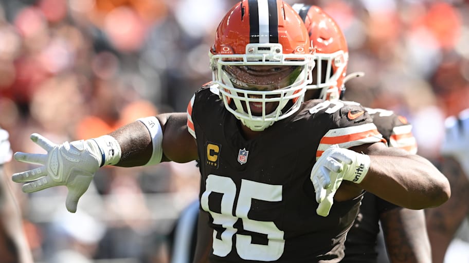 Browns defensive end Myles Garrett 