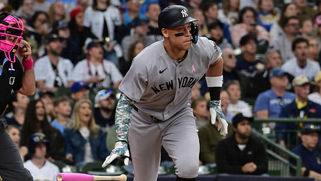Topps used Yankee star Aaron Judge's autograph to hype the upcoming Inception release.