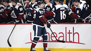 The Colorado Avalanche will be looking to continue gaining momentum as they take on the Philadelphia Flyers on Sunday evening. 