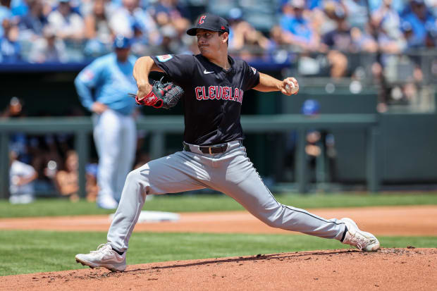 Logan Allen throws a pitch 