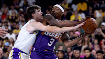 Phoenix Suns v Los Angeles Lakers