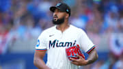Sandy Alcántara podría ser cambiado por los Marlins 