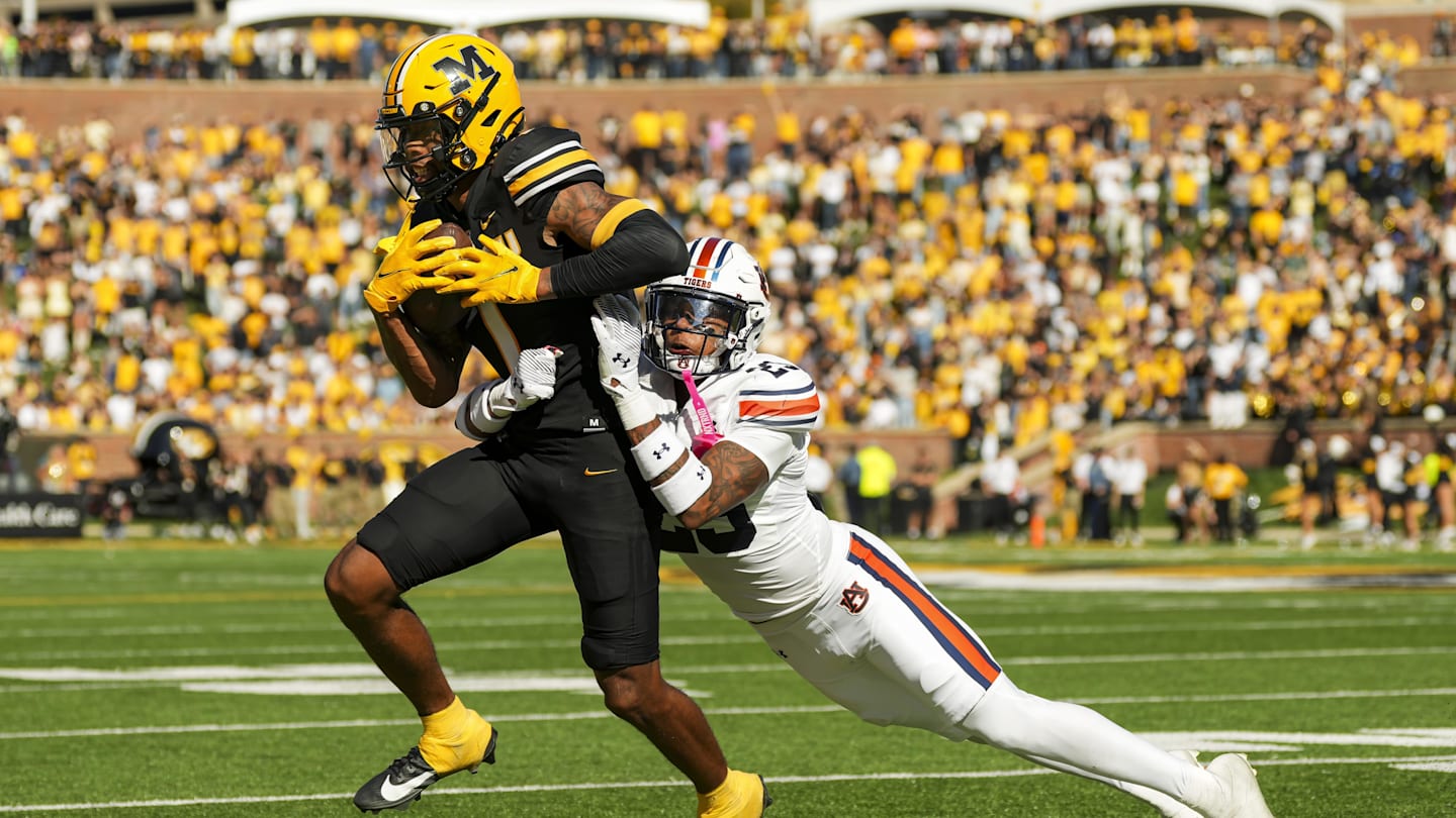 OU-Mizzou シリーズの 97 回目のリニューアルで魅力的なストーリーをクロスオーバーした Roster