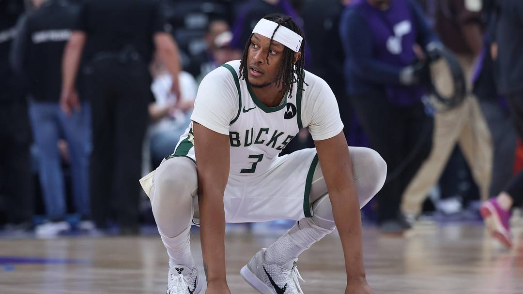 Mar 19, 2026; Salt Lake City, Utah, USA; Milwaukee Bucks center Myles Turner (3) waits for the game to start against the Utah Jazz at Delta Center. Mandatory Credit: Rob Gray-Imagn Images