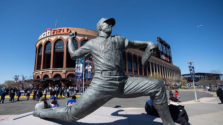 Apr 8, 2026; New York City, New York, USA; A general view of a statue of Mets great Tom Seaver outside of the stadium before a game between the New York Mets and the Arizona Diamondbacks at Citi Field. Mandatory Credit: John Jones-Imagn Images