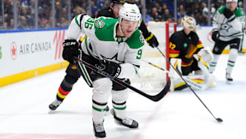 Dallas Stars v Vancouver Canucks
