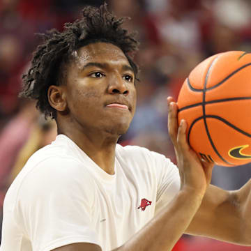Feb 22, 2025; Fayetteville, Arkansas, USA; Arkansas Razorbacks forward Karter Knox warms up prior to the game against the Missouri Tigers at Bud Walton Arena.