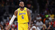 Los Angeles Lakers probablemente vuelvan a contar con LeBron James para la 2025-2026
