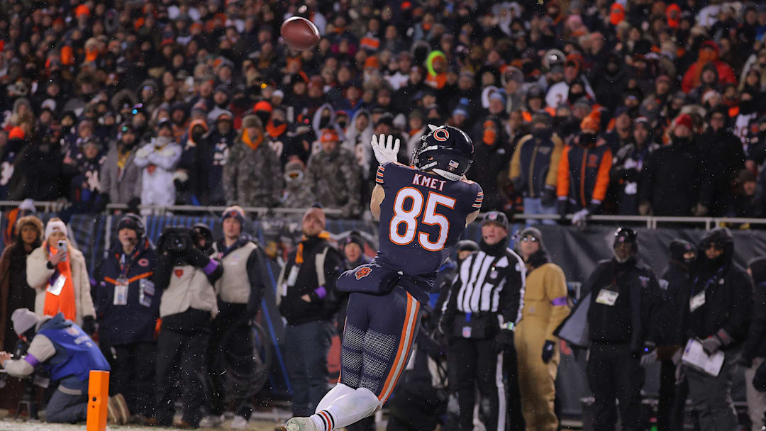 Cole Kmet saved the Bears Super Bowl hopes late in the game vs the Rams, ultimately being on the receiving end of one of the greatest plays in NFL playoff history.