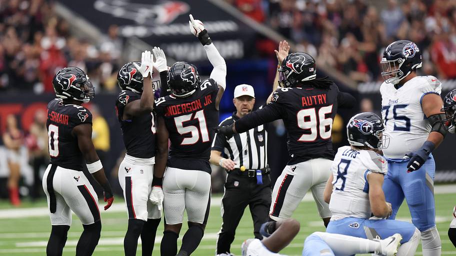 Houston Texans defensive end Will Anderson Jr. (51) celebrates his sack against Tennessee Titans quarterback Will Levis