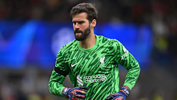 Alisson tem contrato com o Liverpool até meados de 2026