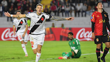 Vegetti marcou três gols nos últimos dois jogos do Vasco