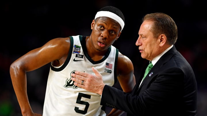 Apr 6, 2019; Minneapolis, MN, USA; Michigan State Spartans guard Cassius Winston (5) talks to Michigan State Spartans head coach Tom Izzo during the second half against the Texas Tech Red Raiders in the semifinals of the 2019 men's Final Four at US Bank Stadium. Mandatory Credit: Bob Donnan-USA TODAY Sports